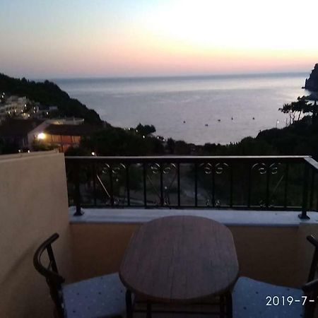 Apartamento Ermones Mare Exterior foto